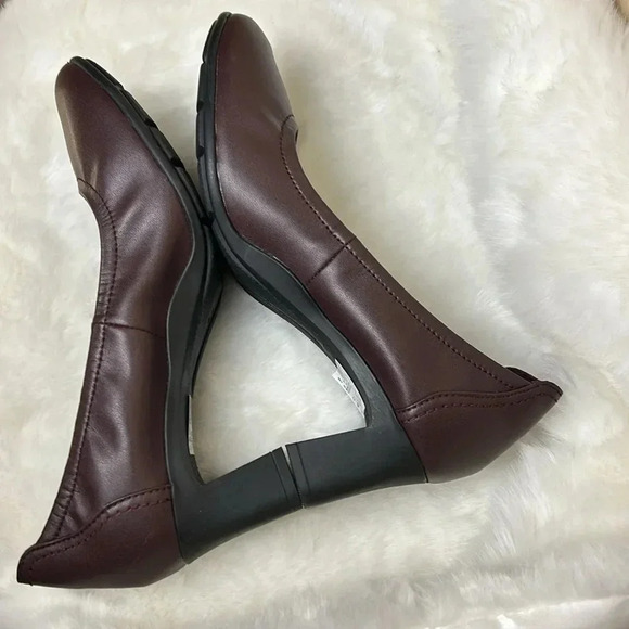 Clark’s Neiley Pearl burgundy shoes ,various sizes women,NEW,leather,chunky heel - Picture 7 of 17